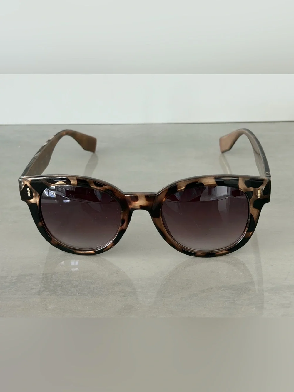 Pretty Leopard Print Sunglasses by Laundry